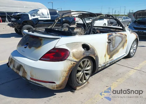 2017 Volkswagen Beetle #Pinkbeetle/1.8T Classic/1.8T S/1.8T Se/1.8T Sel z USA, uszkodzony, nr VIN 3VW517AT4HM809303